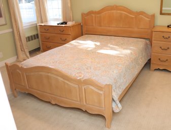 Ethan Allen Queen Size Bed Frame (L-1)