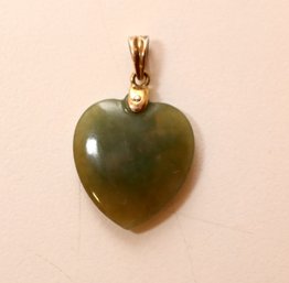 18k Gold Jade Heart Pendant (H-53)