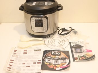 Instant Pot Duo 7-in-1 Electric Pressure Cooker, Slow Cooker, IP-DUO. (GF-16)