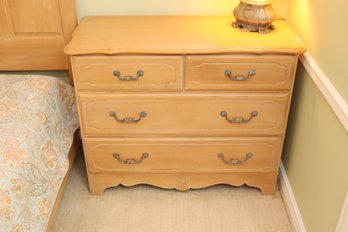 Ethan Allen Small Dresser Nightstand (L-5)