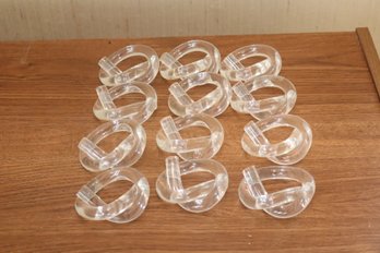 Set Of 12 Vintage Lucite Knot Napkin Rings (F-35)