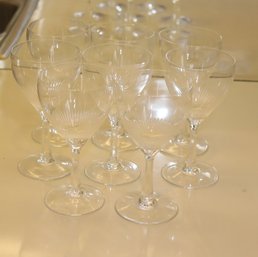 Set Of 8 Wine Glasses (F-40)