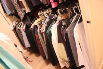 Womens Clothing Closet Lot (T-51)