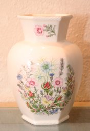 Ansley Wild Tudor Bone China Vase Made In England (Y-29)