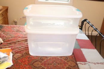 2 Plastic Storage Boxes With Lids