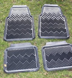 Universal All Weather Rubber Car SUV Floor Mats