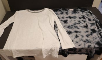 Pair Of Goldie Long Sleeve T-shirts (HZ-23)