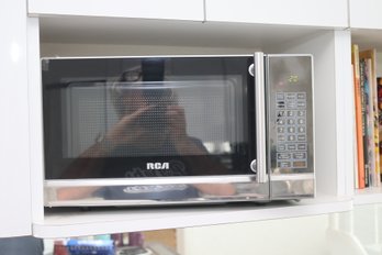 RCA RMW741 0.7 Cubic Foot Microwave, Stainless Steel (F-74)