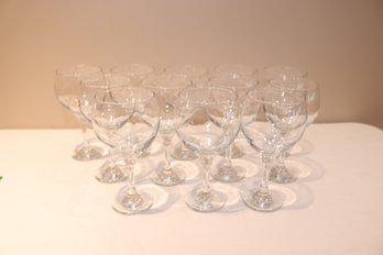 12 Red Wine Goblet Glasses (C-28)