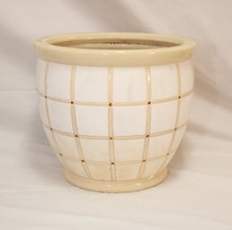 Ceramic Flower Pot. (F-69)