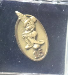 Disney Pin Cast Member Exclusive Service Award Year 15 Sorcerer Mickey Mouse. (E-37)