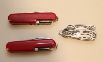 2 Swiss Army Style Pocket Knives And A Small Multi-tool (D-9)