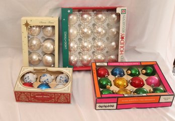 Christmas Ornaments Lot (F-34)