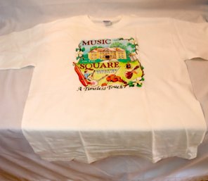 Vintage Music On The Square Mountain View Arkansas A Timeless Touch T-shirt Sz. L Gildan (F-46)