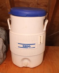 Igloo 5-gallon Beverage Dispenser