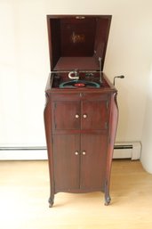 Antique VICTOR VICTROLA PHONOGRAPH VV-XI TALKING MACHINE Record Player