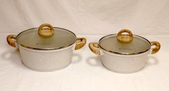 Pair Of Masterclass Premium Cookware Pots With Glass Lids And Wooden Handles (O-19)