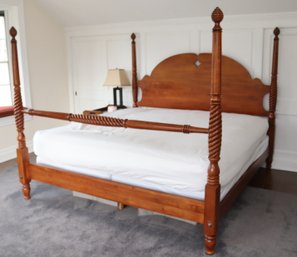 Ethan Allen 'Country Crossings' King Size Four Poster Bed (U-1)