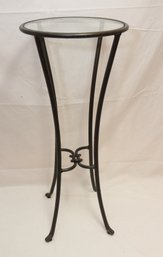 Small Round Glass Top Table Wrought Iron Metal Base (O-25)