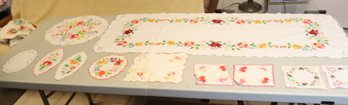 Vintage Hand Embroidered Table Linens (O-34)