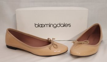 Bloomingdales Tan Patent Leather Flats Size 37 Made In Italy (R-26)