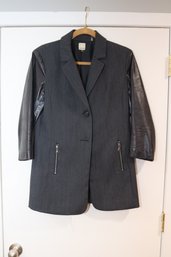 Women's Ecru Jacket W Leather Sleeves Size 8 (C-12)