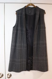 EIleen Fisher Grey Vest Size M. (C-17)