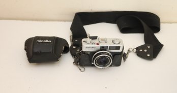 Vintage Minolta Hi-matic F Camera
