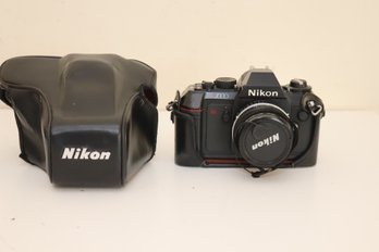 Nikon N2000 35mm Camera (E-25)