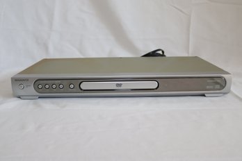 Magnavox MDV45617 Progressive Scan DVD Video & CD Player   (A-2)