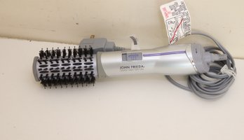 John Frieda Frizz Ease Salon Shape 1.5' Ionic Hot Air Brush Silver Model JFHA5 (E-47)