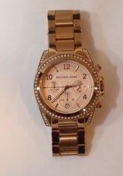 Michael Kors MK-5263 Lady 100m Rose Gold Tone Analog Quartz Chrono Watch. (J-29)