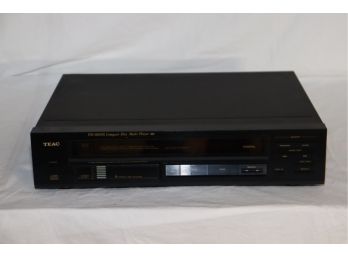 TEAC PD-800 M Multi-Play CD PLAYER Compact Disc Changer 6 CD Cartridge