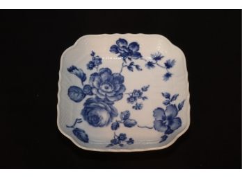 Richard Ginori  Bowl Blue White