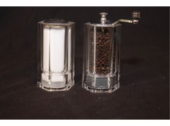 Salt Shaker And Pepper Mill Clear Plastic