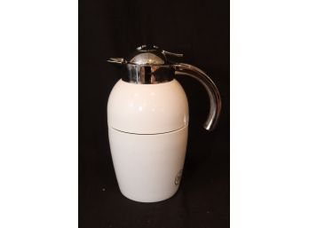 Palm Insulated Carafe