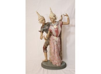 Vintage Thai Dancers Lladro 21' Tall      NO CHIPS OR CRACKS