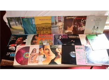 Vintage Record Album Lot Vinyl (R-7)