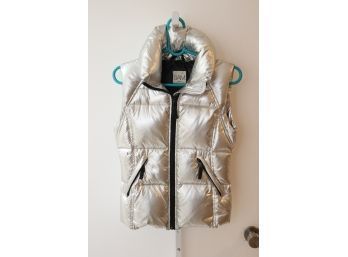 Girl's SAM Silver Goose Down Puffer Vest Size 14  (J-2)