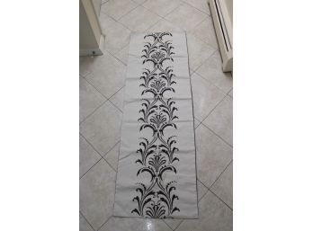 Dwell Table Runner (T-2)