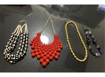 Costume Jewelry Beaded Necklace Lot   (CJ-6)