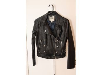 Maralyn & Me Black Pleather Motorcycle Jacket Size M   (ANN-4)