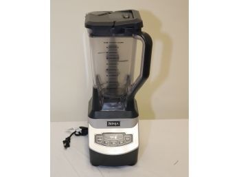 Ninja BL660 Professional Countertop Blender