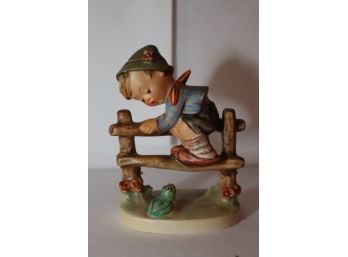 Vintage Goebel Hummel 'Retreat To Safety' TMK2 Boy On Fence With Frog 5.5' 201/1