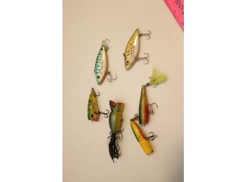 Vintage Fishing Lure Lot   (F-6)