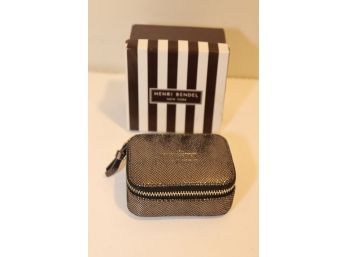 Henri Bendel Zippered Box With Outer Gift Box