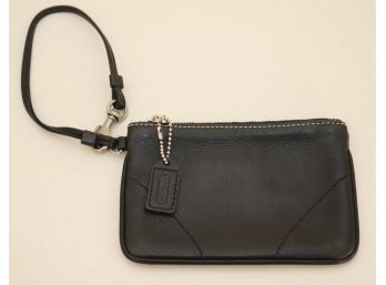 Black Leather Coach Wristlet Purse Wallet Clutch Bag   (P-4)