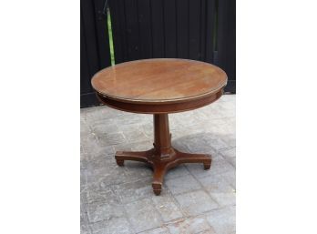 Thomasville Extendable Round Table No Extra Leaves