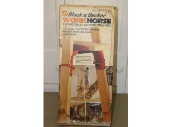 VINTAGE BLACK & DECKER WORKHORSE ADJUSTABLE PLATFORM BRACKET SCAFFOLD