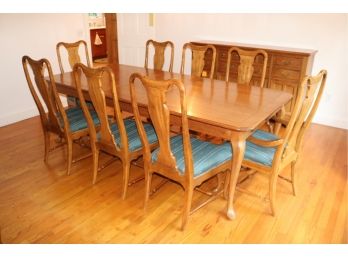 Bernhardt Dining Room Table W/ 2 Leaves And 8 Chairs